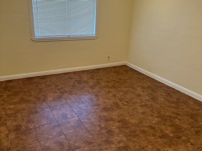 388 S Buena Vista Ave #3 — Photo 8