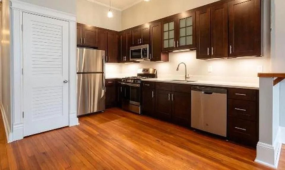 1st image of 205 E Jefferson St #4A