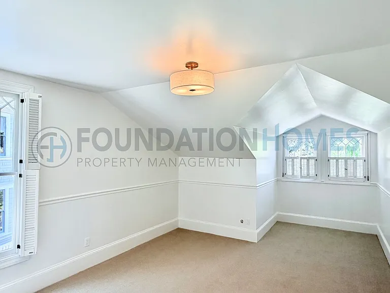 115 Lagunitas Rd — Photo 23
