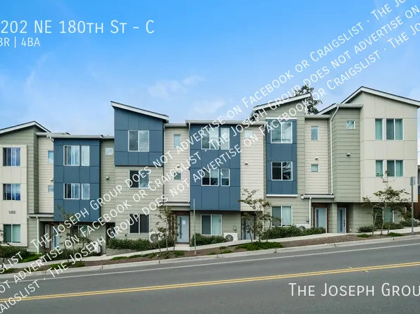1202 NE 180th St #C, Seattle, WA 98155