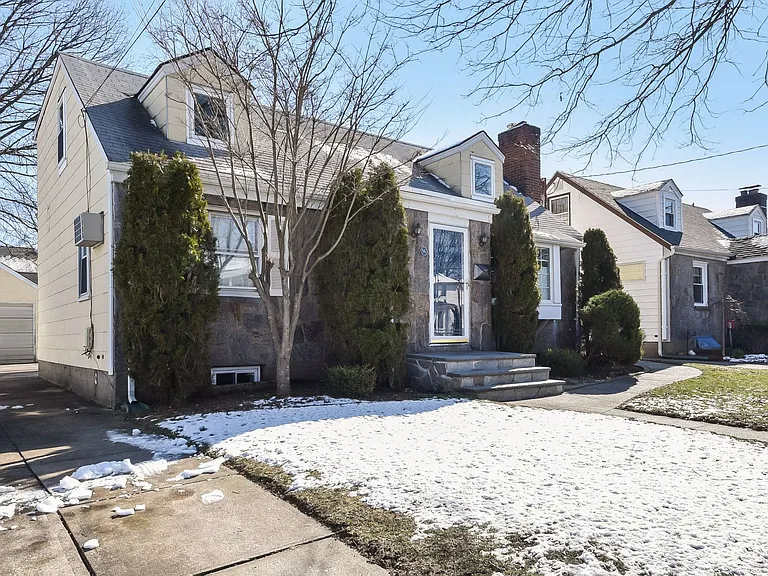 94 Millington Pl — Photo 2