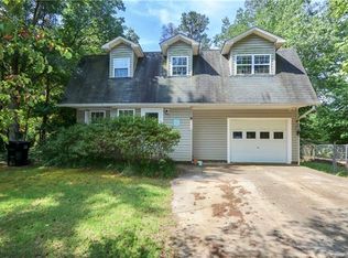 7822 Sarah Dr, Denver, NC 28037