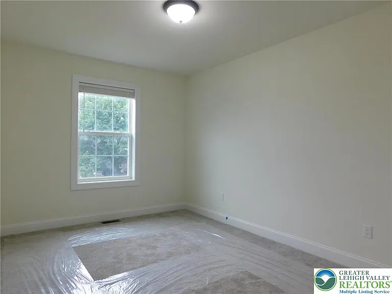 1549 Burkhardt St #C — Photo 24