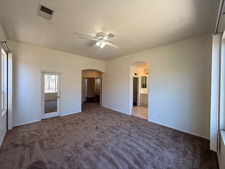 5254 Southhampton Cv — Photo 10