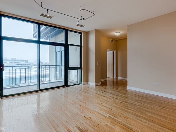 5th image of 221 E Cullerton St APT 1028