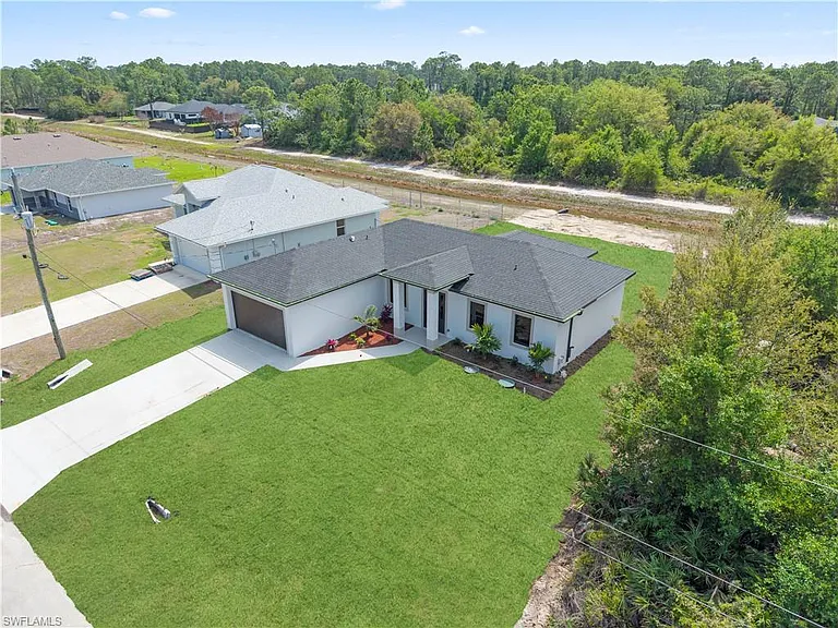 2705 Darlene Pl — Photo 30