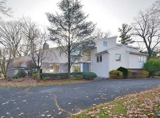 132 Buckingham Rd, Tenafly, NJ 07670