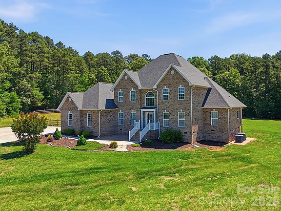 4th image of 1434 Steeplechase Ln