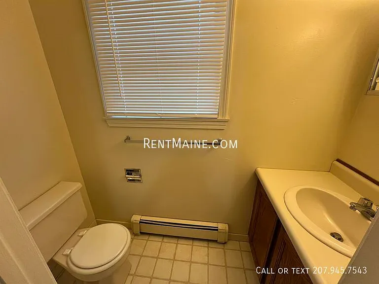 71 Valley View Ln #B — Photo 7