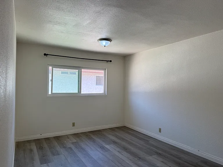 320 S Ynez Ave #D — Photo 24