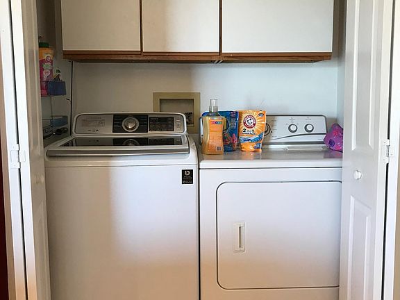 4th image of 3204 Albert St