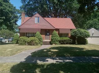 5923 Clearview Dr, Parma Heights, OH 44130