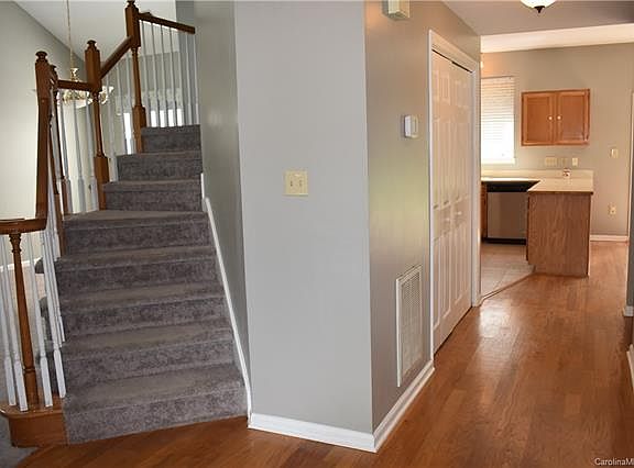 3rd image of 9600 Clifton Meadow Dr