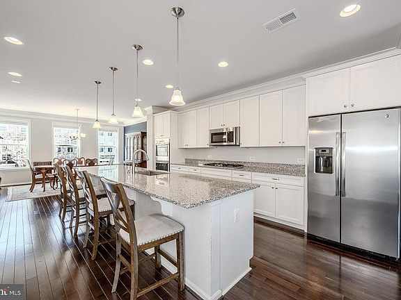 5th image of 6860 Bryson Cir