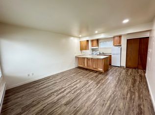 9041 16th Ave SW #4, Seattle, WA 98106