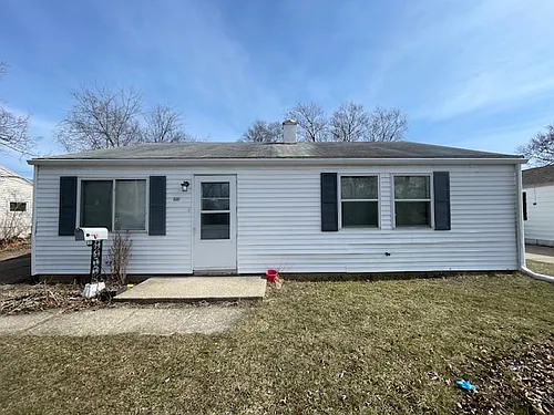830 Manchester Dr Photo 1
