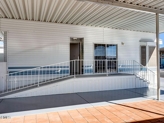 3rd image of 17200 W BELL Road #800