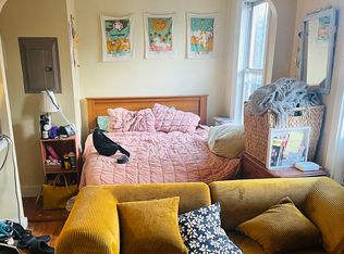 18 Park St APT 2, Burlington, VT 05401