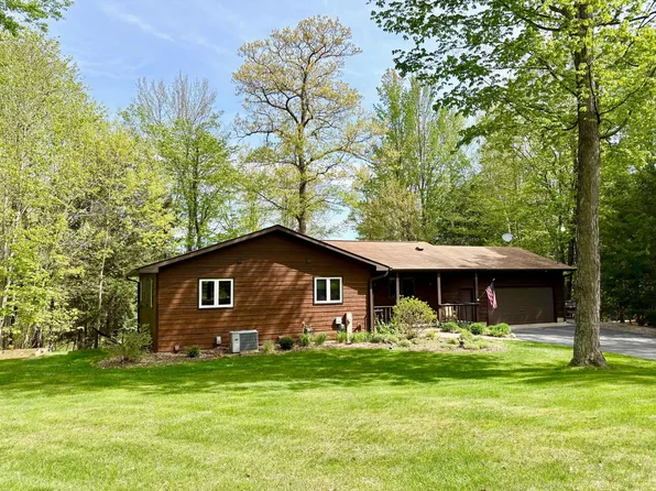 7002 Wildwood Ln, Rhinelander, WI 54501