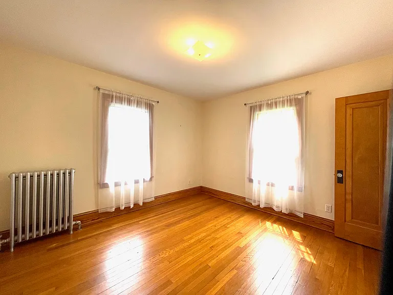 51 Gillette St #1 — Photo 10