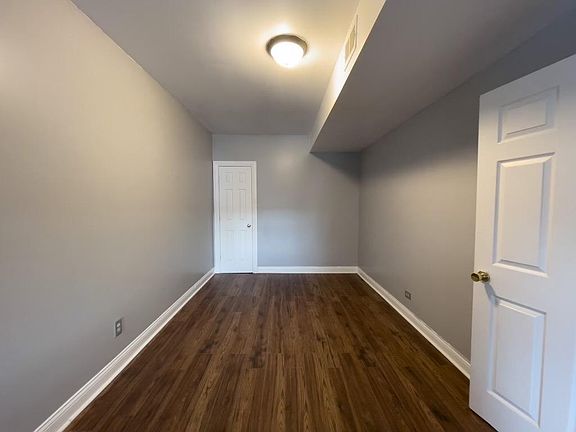 5th image of 1226 S Kolin Ave APT 3