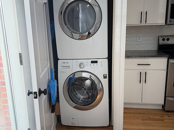 5th image of 2944 Zuni St APT 2