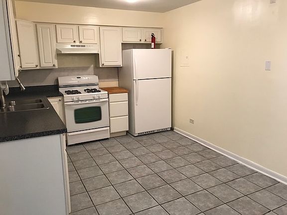 4th image of 690 Marilyn Ave APT 107