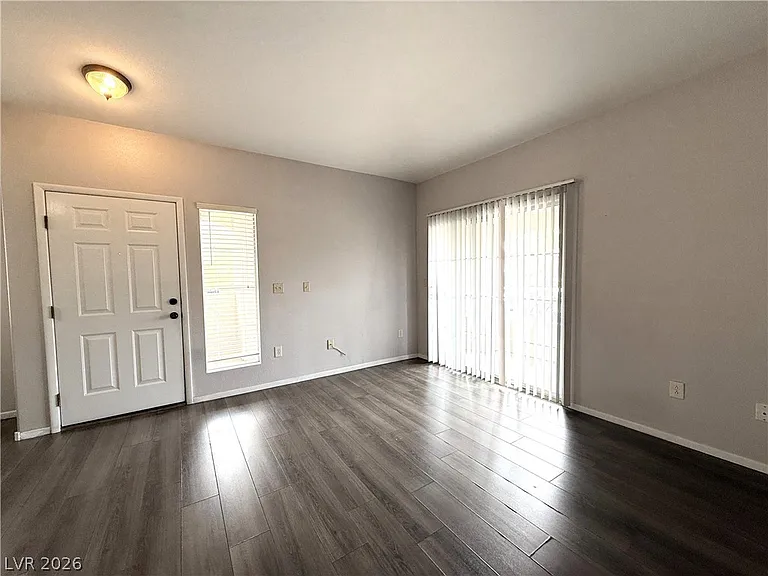 401 Pine Haven St #206 — Photo 3
