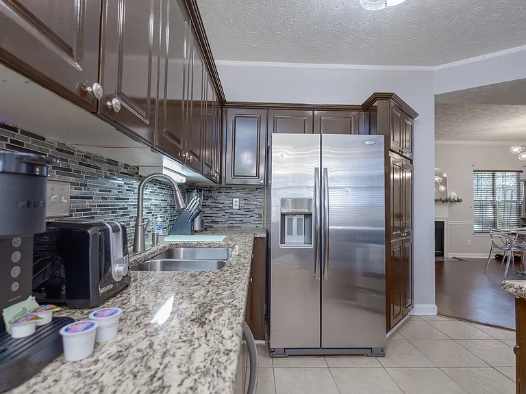 510 Fraser St SE — Photo 6