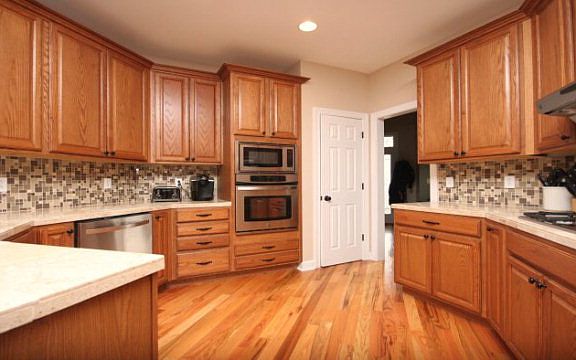 3rd image of 25633 Jomean Dr