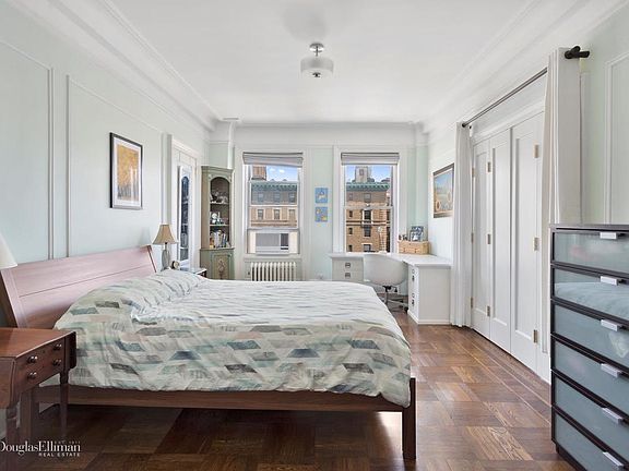 4th image of 215 W 91st Street 137 #137