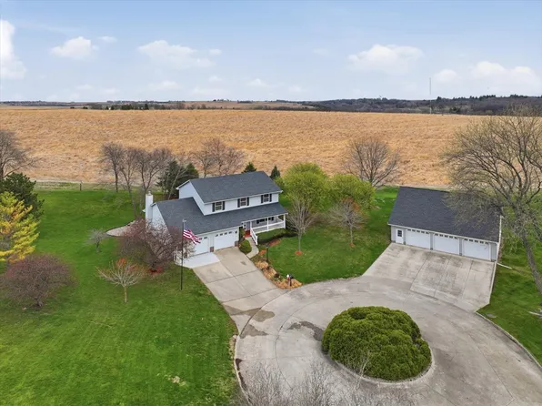 4 Shana Cir, Red Oak, IA 51566