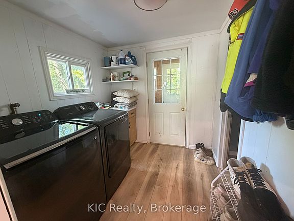 5th image of 48 George St E