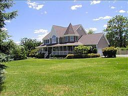 1st image of 9 Richmond Hill Dr