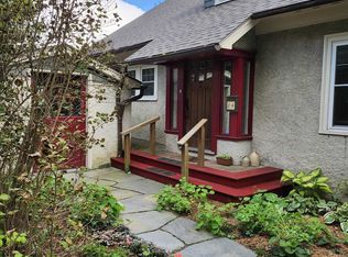 24 Oak Crst, Brattleboro, VT 05301