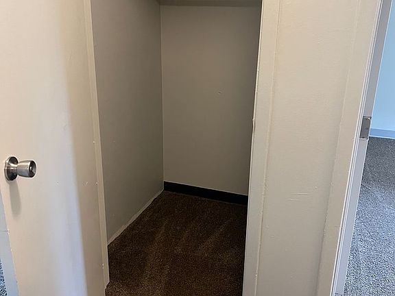 5th image of 136 Sunnyslope Dr #6