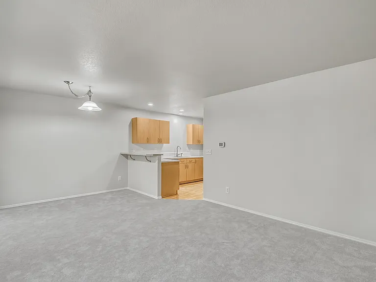4857 SW 141st Ave — Photo 10