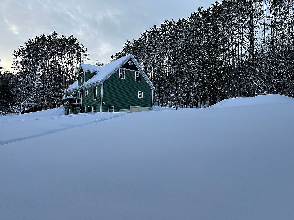 2nd image of 1069 Sand Hill Rd