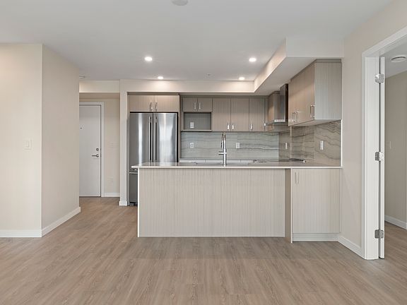 5th image of 101 130th St #1579952