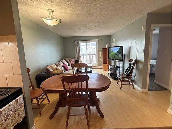 5th image of UNIT 403-522 X AVENUE S