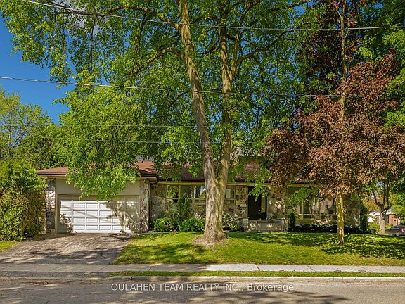 3rd image of 55 Foxwarren Dr