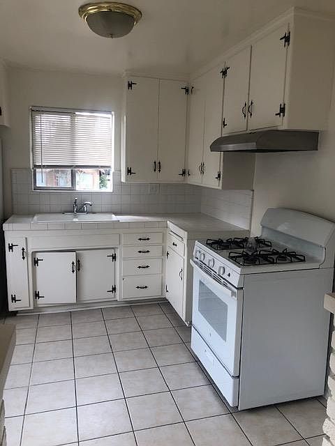 2nd image of 70-76 S Berkeley Ave