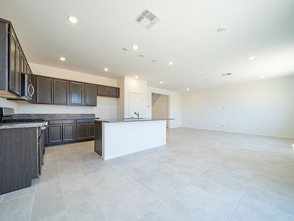 Halton Interior - Home 03310