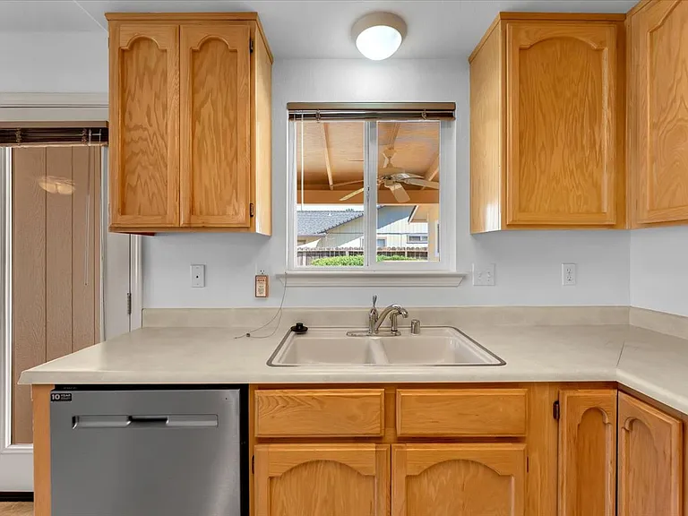 2863 Sandstone Dr — Photo 14