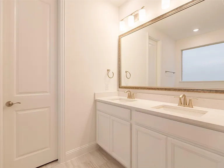 2340 Willow Garden Dr — Photo 13