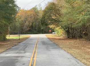 1040 Garrett Rd, Statham, GA 30666