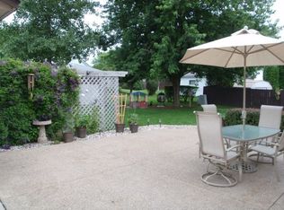 6711 Cliffside Dr, Racine, WI 53402