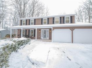 3190 Reston Dr, Baldwinsville, NY 13027