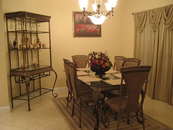 Dining Rm