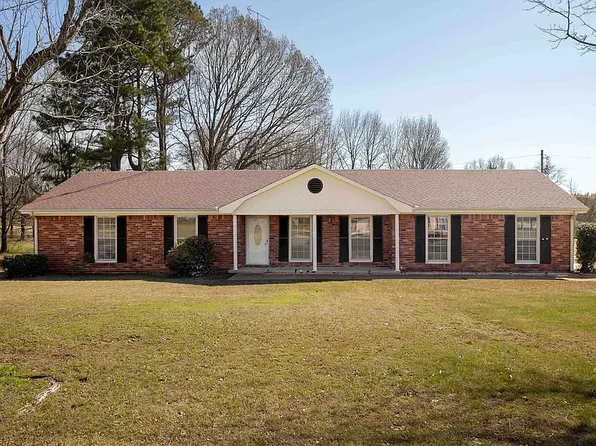 338 Travis Dr, Killen, AL 35645